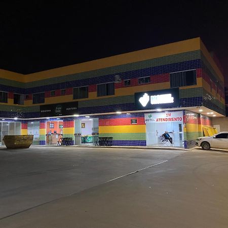 Hotel 克里斯塔利娜 外观 照片